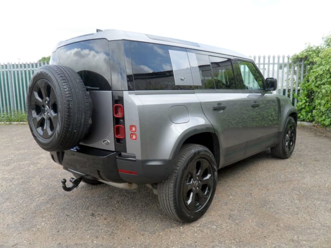 2025 Land Rover Defender 110