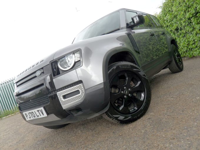2025 Land Rover Defender 110