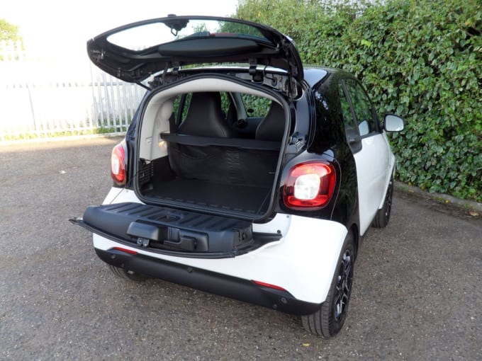 2025 Smart Fortwo
