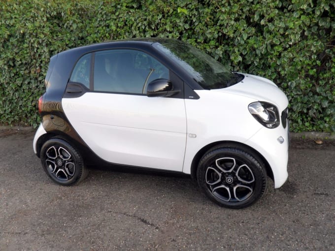 2025 Smart Fortwo