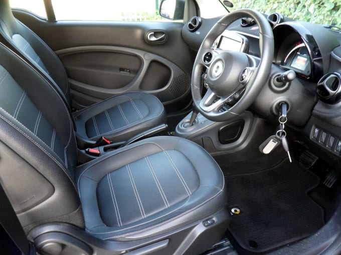 2025 Smart Fortwo