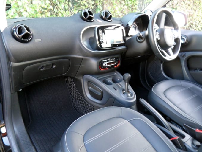 2025 Smart Fortwo