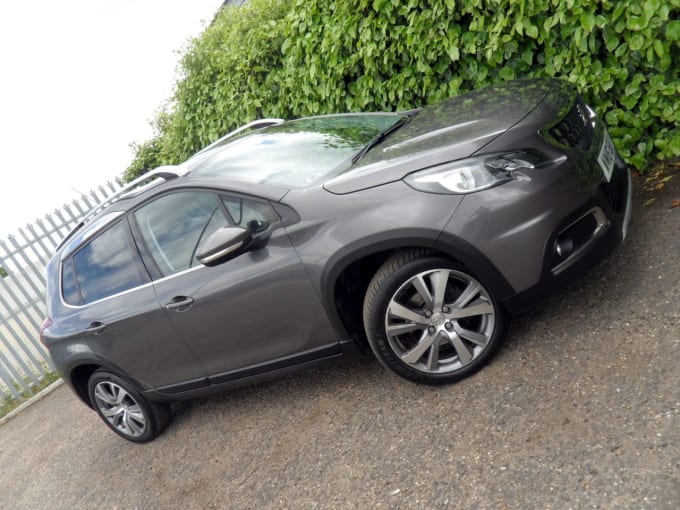 2025 Peugeot 2008