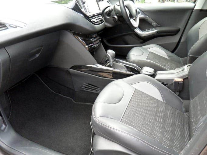 2025 Peugeot 2008