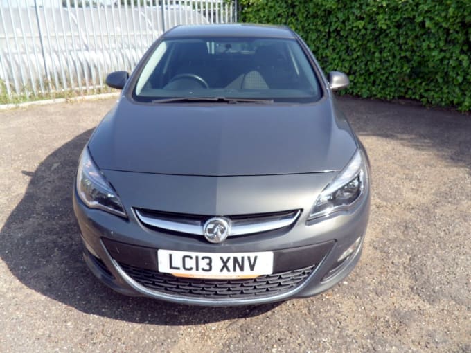 2025 Vauxhall Astra