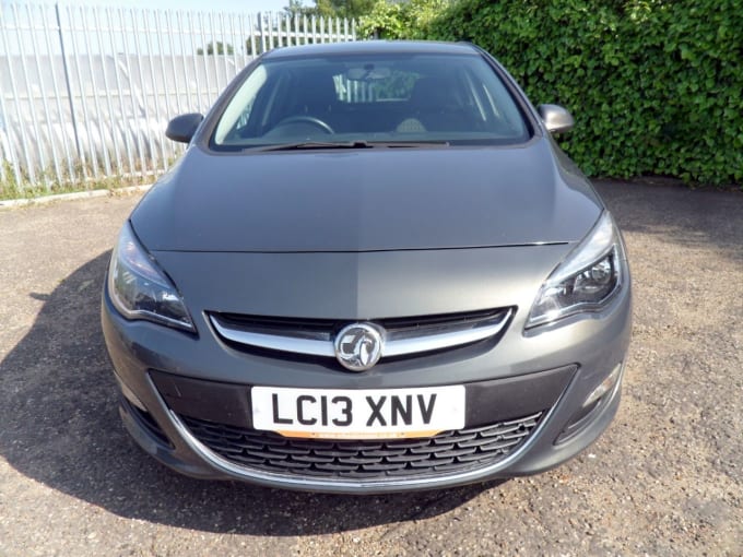 2025 Vauxhall Astra