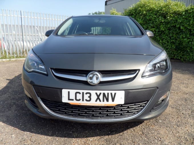 2025 Vauxhall Astra