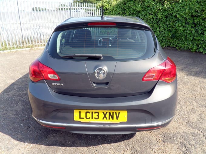2025 Vauxhall Astra