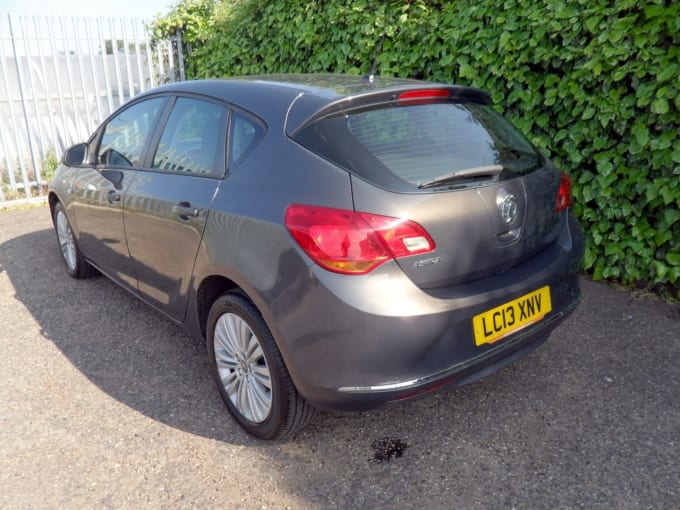 2025 Vauxhall Astra