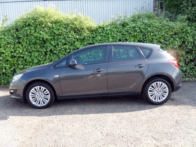 2025 Vauxhall Astra