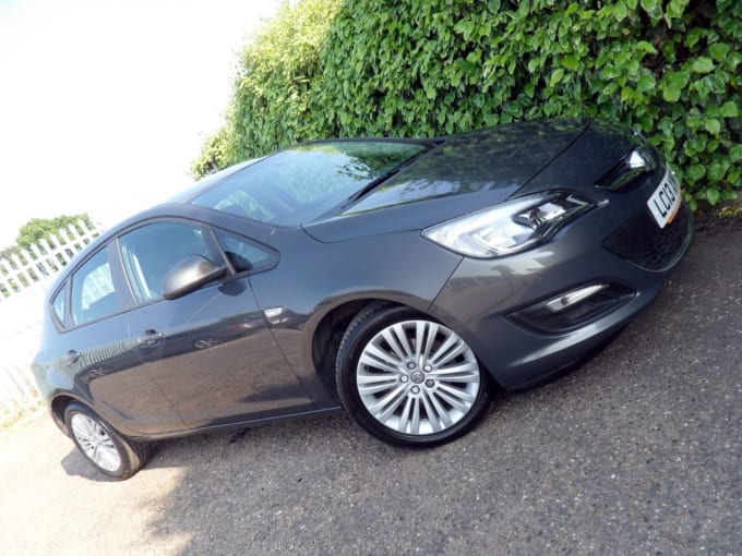 2025 Vauxhall Astra