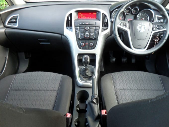 2025 Vauxhall Astra