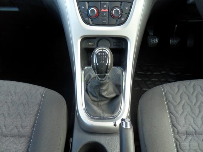 2025 Vauxhall Astra
