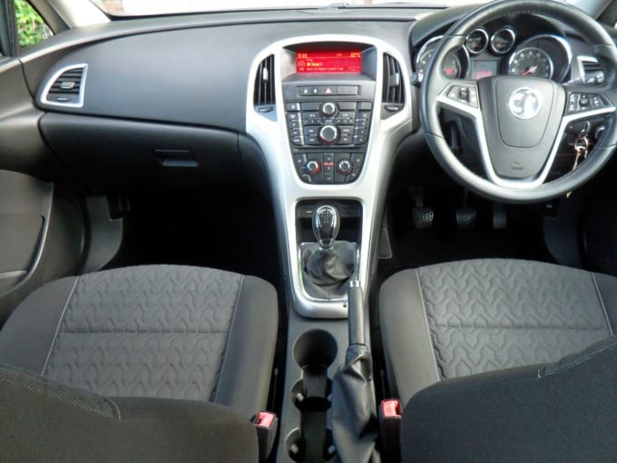 2025 Vauxhall Astra