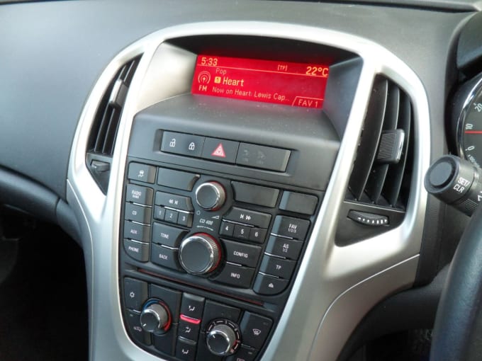 2025 Vauxhall Astra
