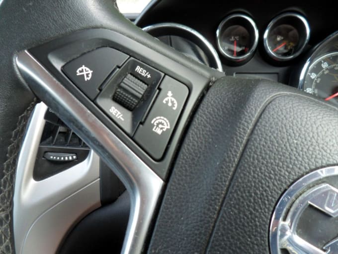 2025 Vauxhall Astra