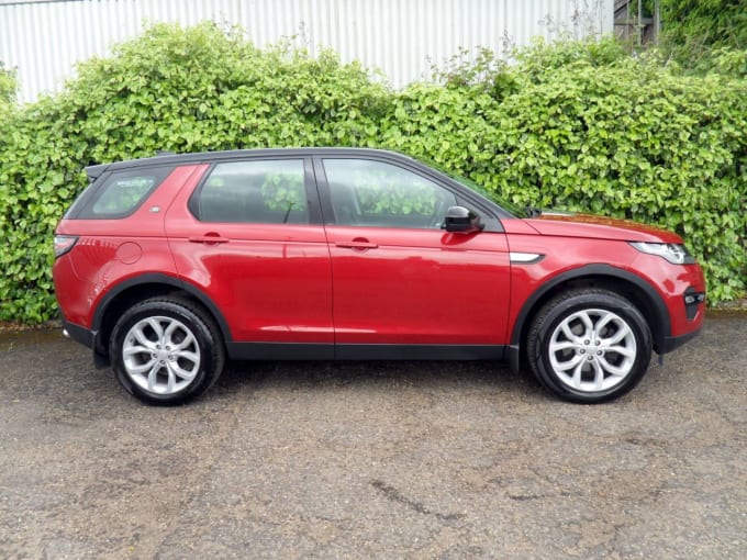 2025 Land Rover Discovery Sport