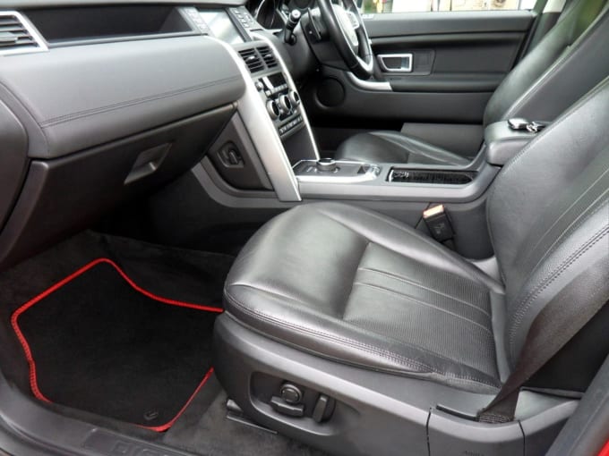 2025 Land Rover Discovery Sport