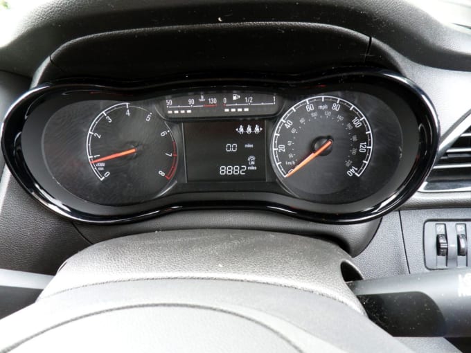 2025 Vauxhall Viva