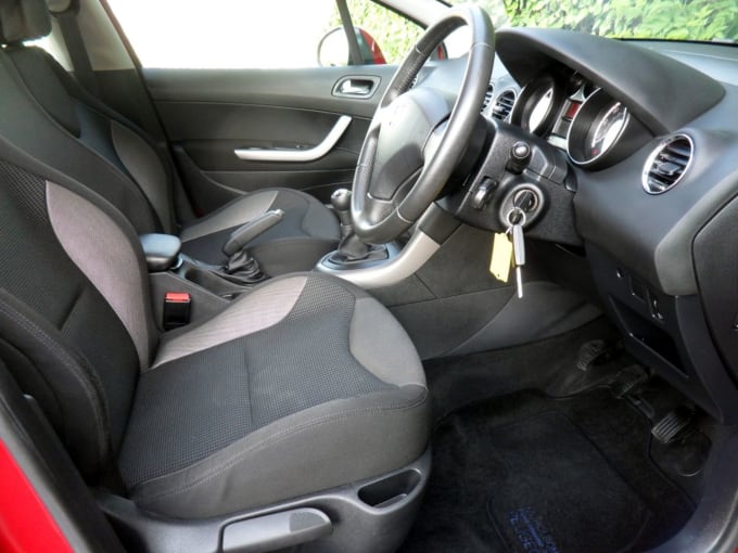 2025 Peugeot 308