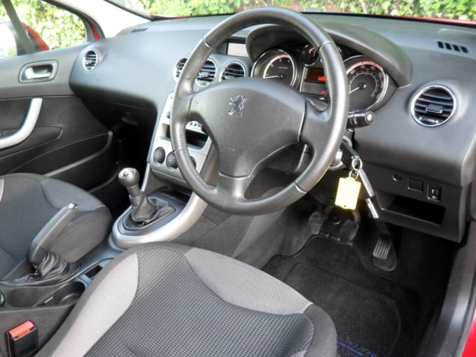 2025 Peugeot 308