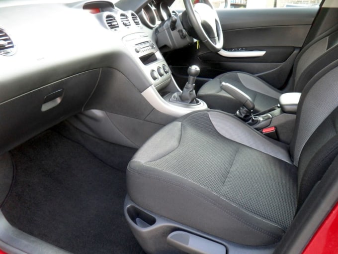 2025 Peugeot 308
