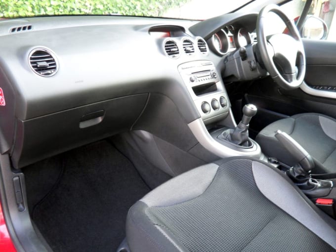2025 Peugeot 308