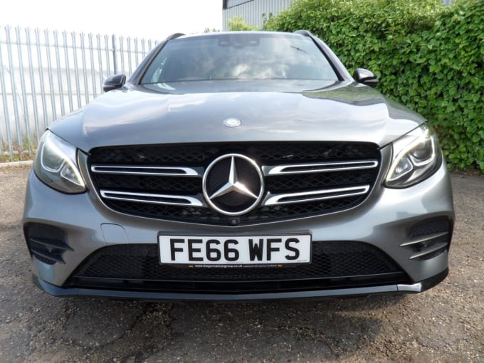 2025 Mercedes-benz Glc