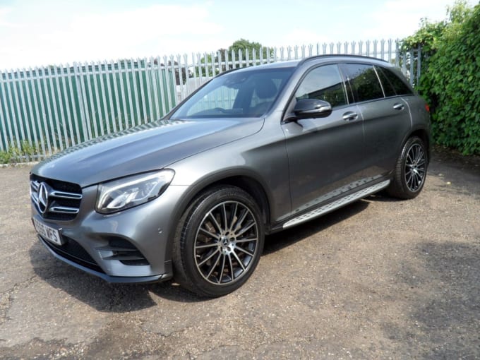 2025 Mercedes-benz Glc
