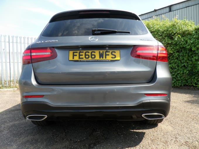 2025 Mercedes-benz Glc