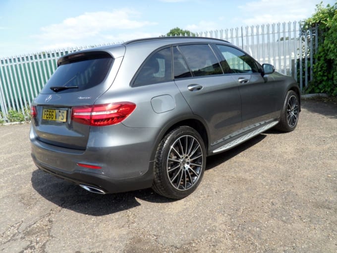 2025 Mercedes-benz Glc