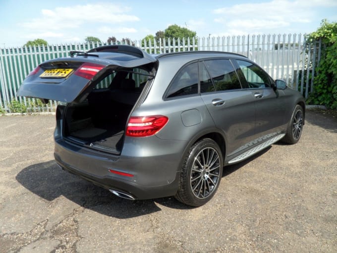 2025 Mercedes-benz Glc