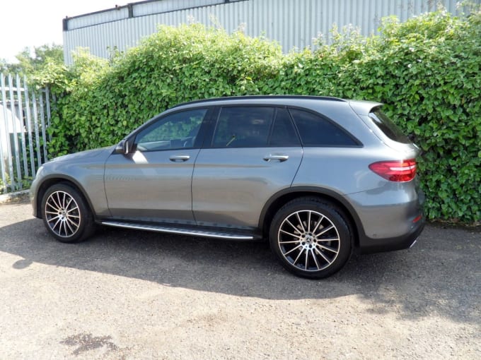2025 Mercedes-benz Glc