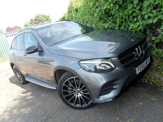 2025 Mercedes-benz Glc