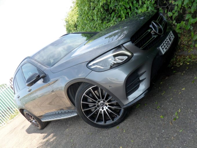 2025 Mercedes-benz Glc