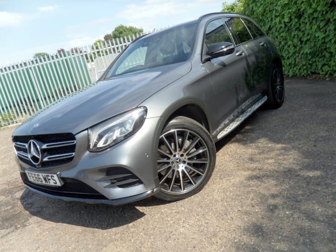 2025 Mercedes-benz Glc