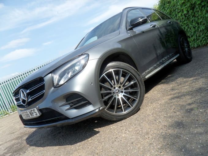 2025 Mercedes-benz Glc