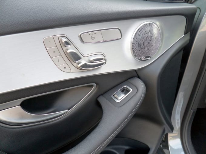 2025 Mercedes-benz Glc