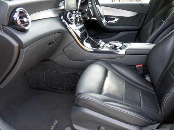 2025 Mercedes-benz Glc