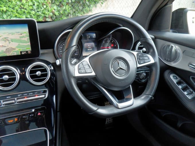2025 Mercedes-benz Glc