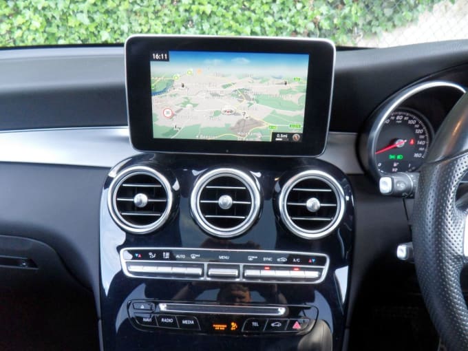 2025 Mercedes-benz Glc