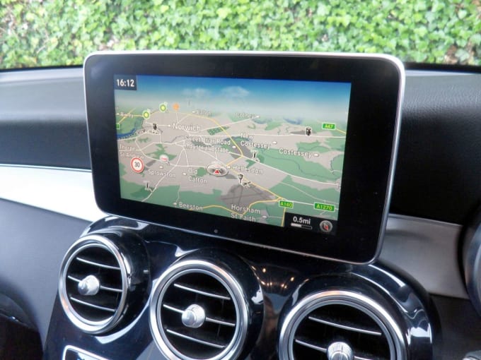 2025 Mercedes-benz Glc