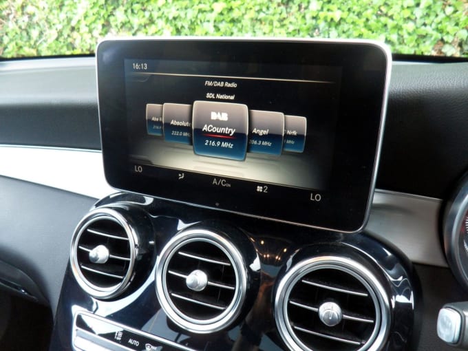 2025 Mercedes-benz Glc