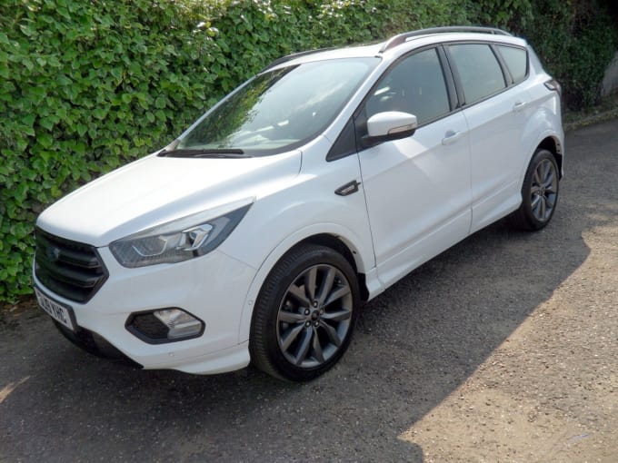 2025 Ford Kuga