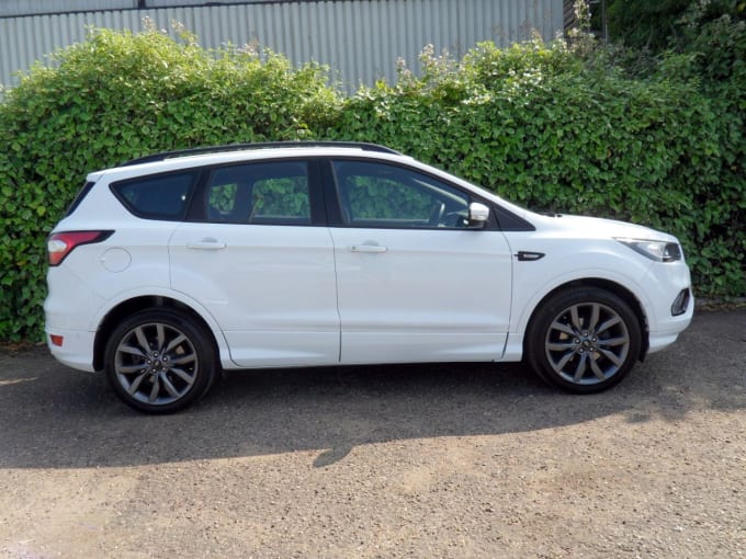 2025 Ford Kuga