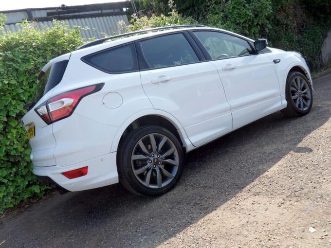 2025 Ford Kuga