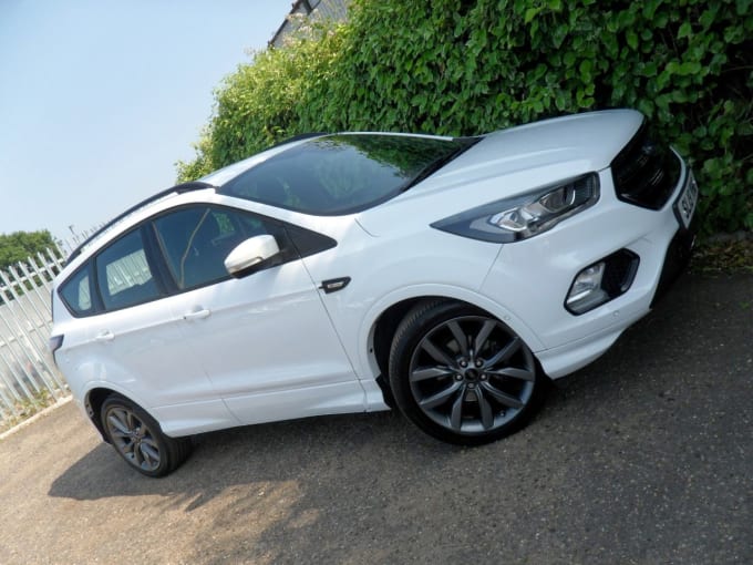 2025 Ford Kuga