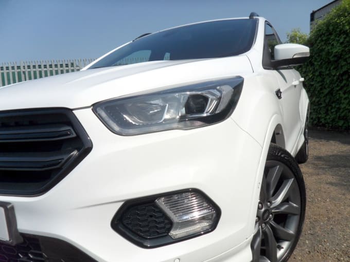 2025 Ford Kuga