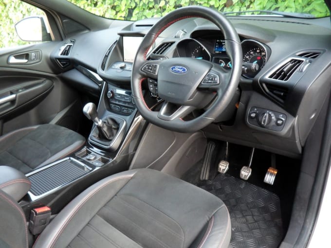 2025 Ford Kuga