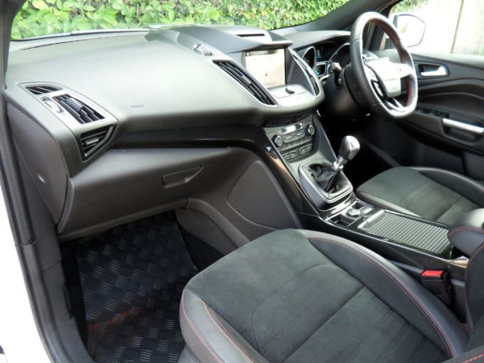2025 Ford Kuga